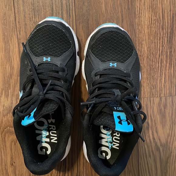 Under Armour Black Sneakers Size 6 - Picture 2 of 9